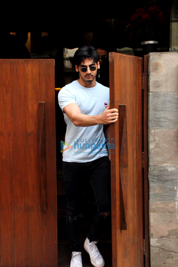 ahaan shetty spotted with tania shroff at bandra 1