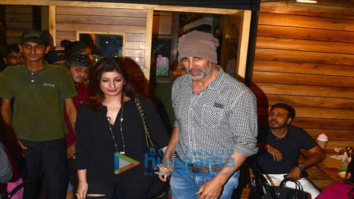 Akshay Kumar and Twinkle Khanna spotted at Farmers Café, Bandra