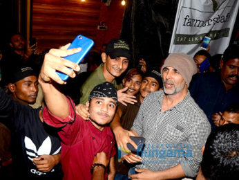 Akshay Kumar and Twinkle Khanna spotted at Farmers Café, Bandra
