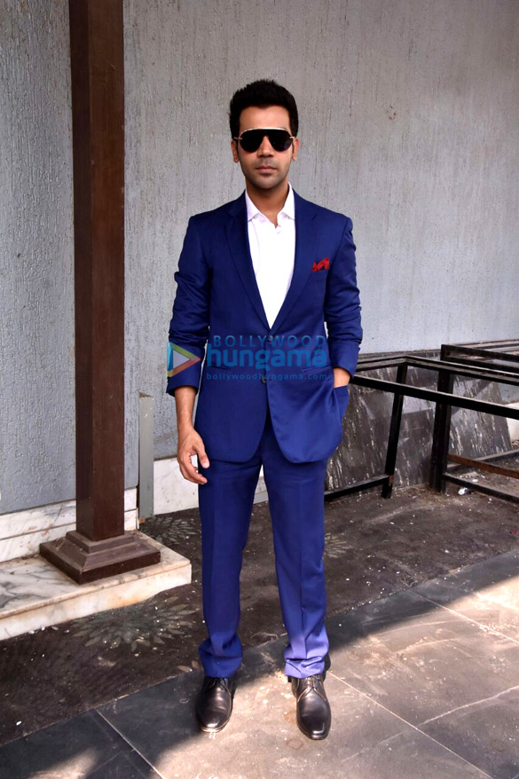 akshay varun ayushmann and rajkummar snapped on sets of rajeev masands show 3