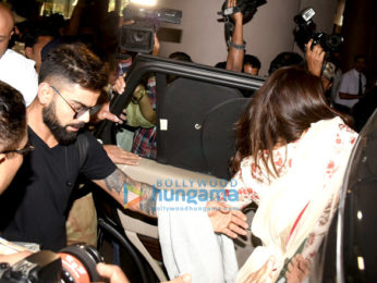 Anushka Sharma and Virat Kohli snapped at the airport