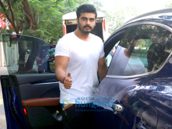 Arjun Kapoor snapped in Juhu