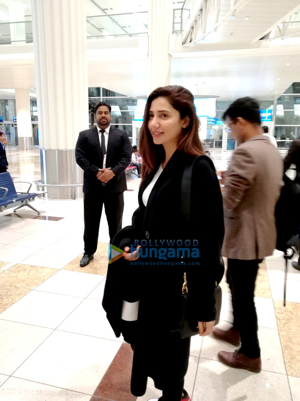 celebs arrive for masala awards in dubai 2