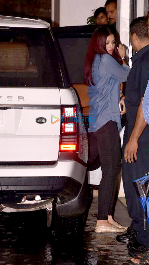 celebs gather to pay respects to the late shashi kapoor 5