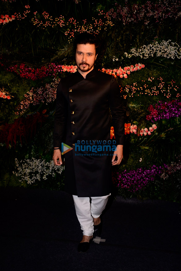 celebs grace anushka sharma virat kohlis mumbai reception 51
