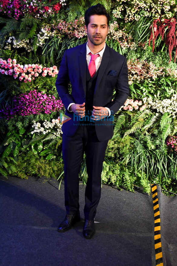 celebs grace anushka sharma virat kohlis mumbai reception 69
