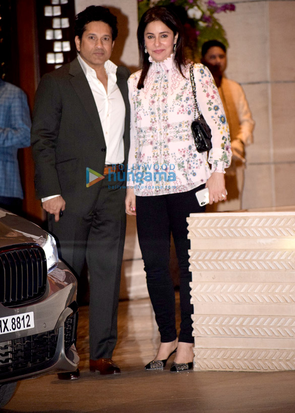celebs grace mukesh ambanis party in honour of london mayor 3