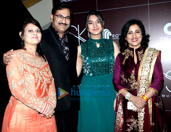celebs grace a surprise party hosted for madhushree 3