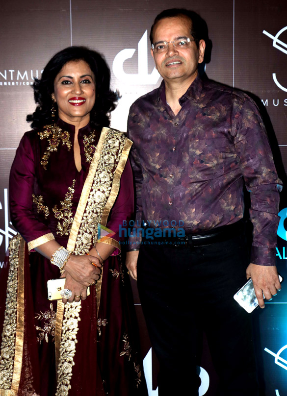 celebs grace a surprise party hosted for madhushree 4