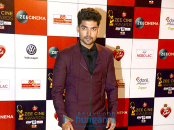 Celebs grace the red carpet of Zee Cine Awards 2018