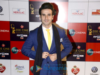 Celebs grace the red carpet of Zee Cine Awards 2018