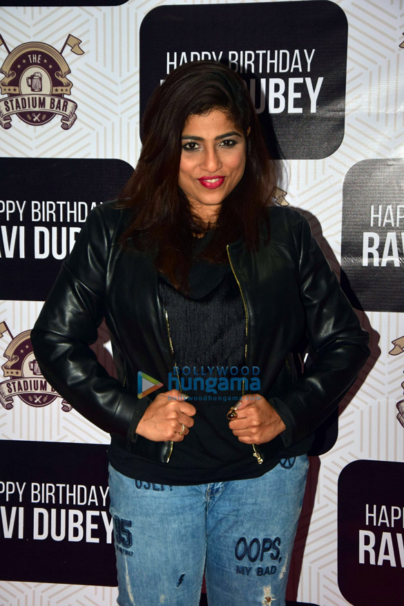 celebs snapped at ravi dubeys birthday 12