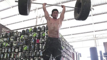 Check Out Vidyut Jammwal’s  SUPERB Body For His Role In The Film Junglee