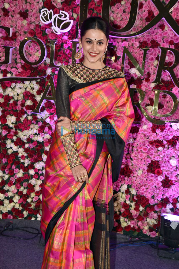 jacqueline fernandez bhumi pednekar urvashi rautela other celebrities grace lux golden rose awards 2017 in mumbai1 4