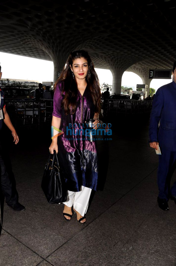 jacqueline fernandez raveena tandon and others snapped at the airport 2