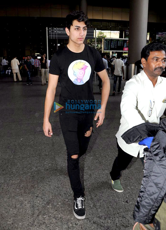 jacqueline fernandez and ibrahim ali khan snapped at the airport 4