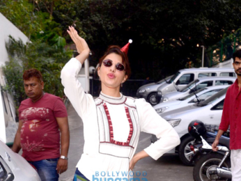 Jacqueline Fernandez hosts Christmas bash