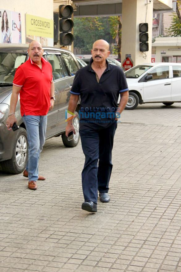 jitendra and rakesh roshan spotted at juhu pvr 1