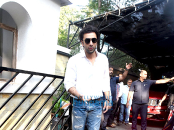 Kapoor family spotted for Christmas lunch at Kunal Kapoor's residence