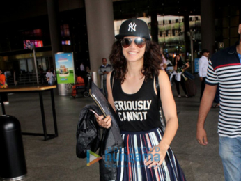 Malaika Arora, Urvashi Rautela and others snapped at the airport