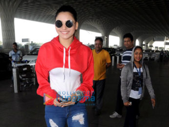 Malaika Arora, Urvashi Rautela and others snapped at the airport