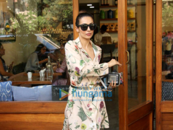 Malaika Arora and Kareena Kapoor Khan snapped in Bandra