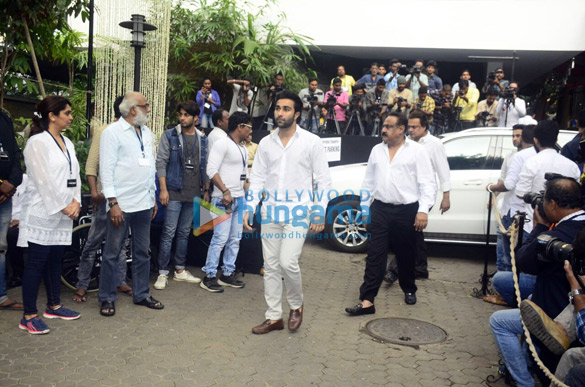 members of bollywood fraternity attend shashi kapoors chautha6 3