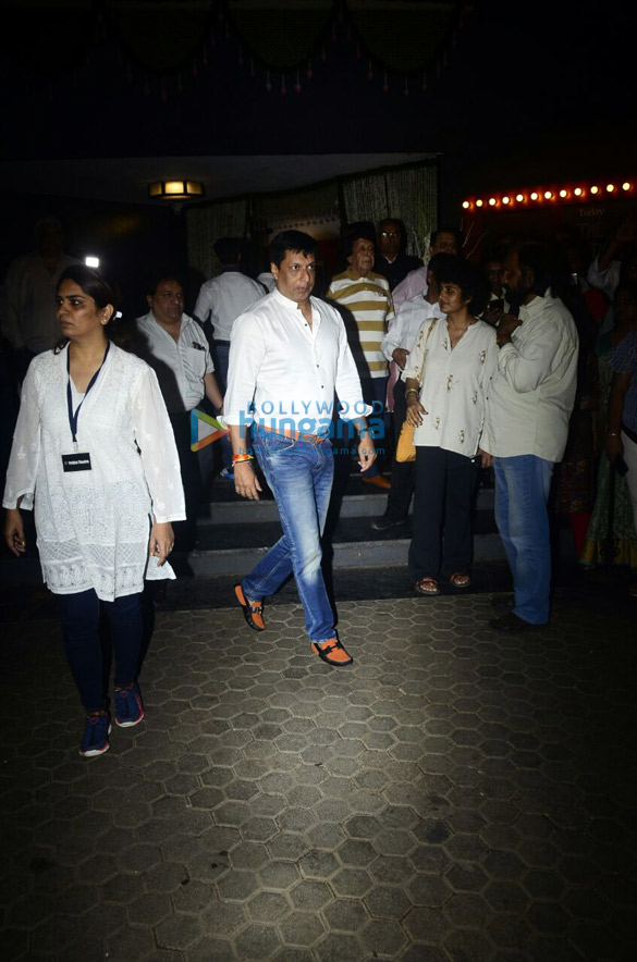 members of bollywood fraternity attend shashi kapoors chautha6 6