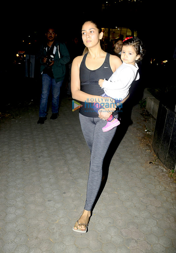 mira rajput and misha snapped at bandra 3