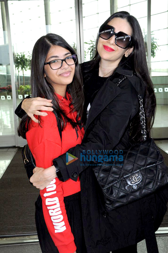 ranveer singh karisma kapoor and others snapped at the airport 4