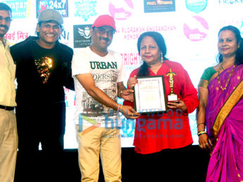 Ravi Dubey, Ahsaan Qureshi, Sharad Malhotra, Meghna Naidu, Iqbal Khan & others attend the 4th Dashnik Mumbai Press Media Awards in Mumbai