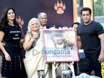 Salman Khan, Salim Khan, Katrina Kaif and others snapped at Bina Kak's book launch