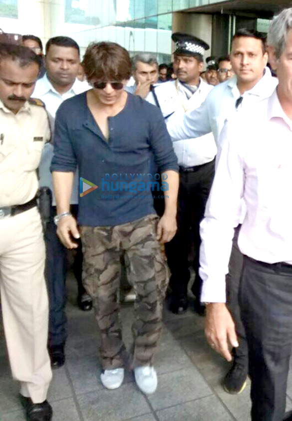 shah rukh khan snapped at bkc 3