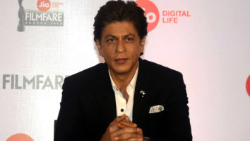 Shah Rukh Khan’s CANDID Answer About His Parents While Talking About His First Filmfare Award