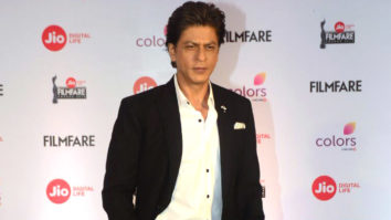 Shah Rukh Khan’s WITTY Reply When Asked To Name His TOP Picks Of 2017