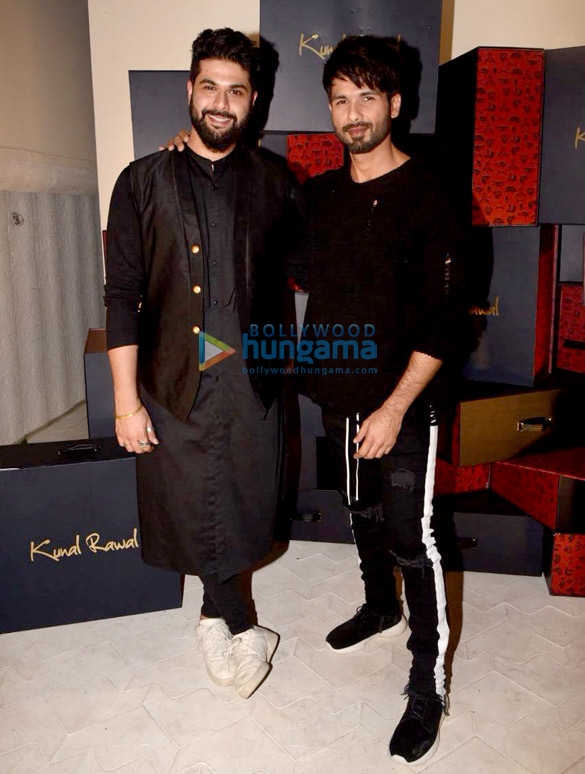 Shahid Kapoor at Kunal Rawal’s store launch Shahid Kapoor at Kunal Rawal’s store launch