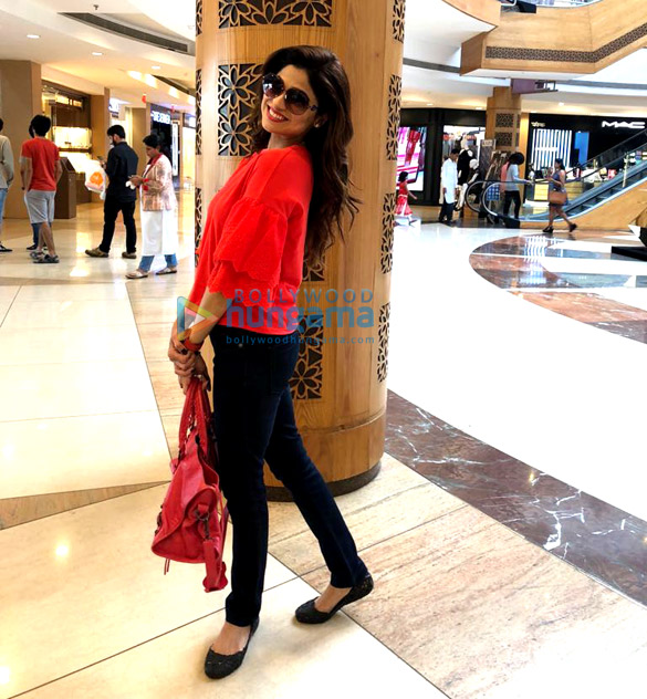 shamita shetty snapped at a mall in mumbai 2