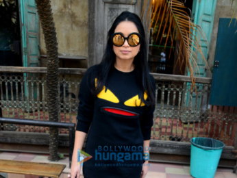 Sheetal Mafatlal snapped at Pali Bhuvan