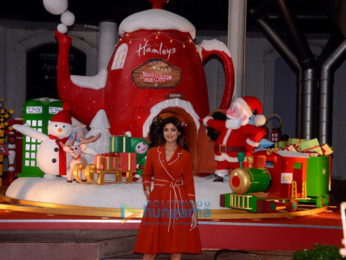 Shilpa Shetty spotted at Hamley's