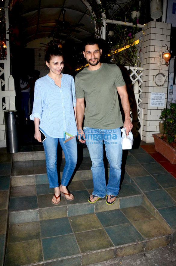 soha ali khan and kunal snapped post a dinner date 2