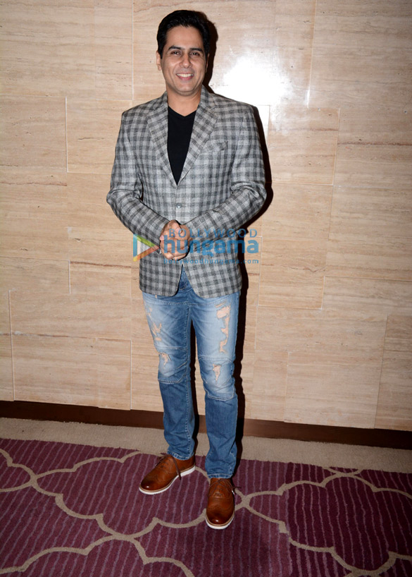 sohail khan arbaaz khan and chunky pandey snapped at a get together at jw marriot 6