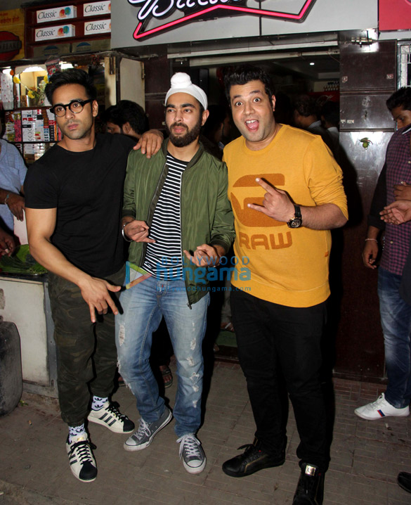 Success Party of ‘Fukrey Returns’ at Janata Bar Success Party of ‘Fukrey Returns’ at Janata Bar