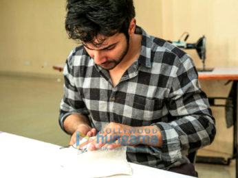 On The Sets Of The Movie Sui Dhaaga - Made In India