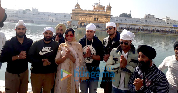 team of fukrey returns visits golden temple in amritsar 4