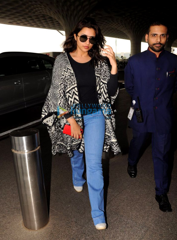 tiger shroff parineeti chopra and others snapped at the airport 2
