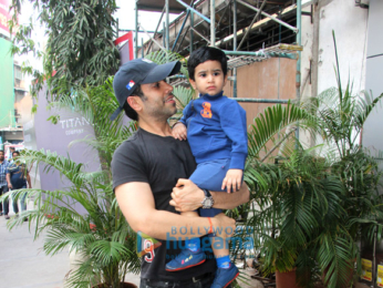 Tusshar Kapoor snapped with his son