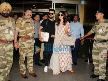 Virat Kohli and Anushka Sharma snapped at the airport