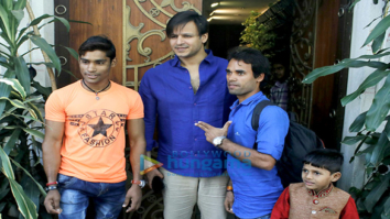 Vivek Oberoi snapped in Juhu