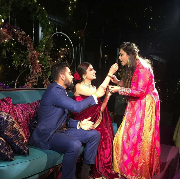 WATCH Virat Kohli gives a sweet kiss to Anushka Sharma after their engagement ceremony (2)