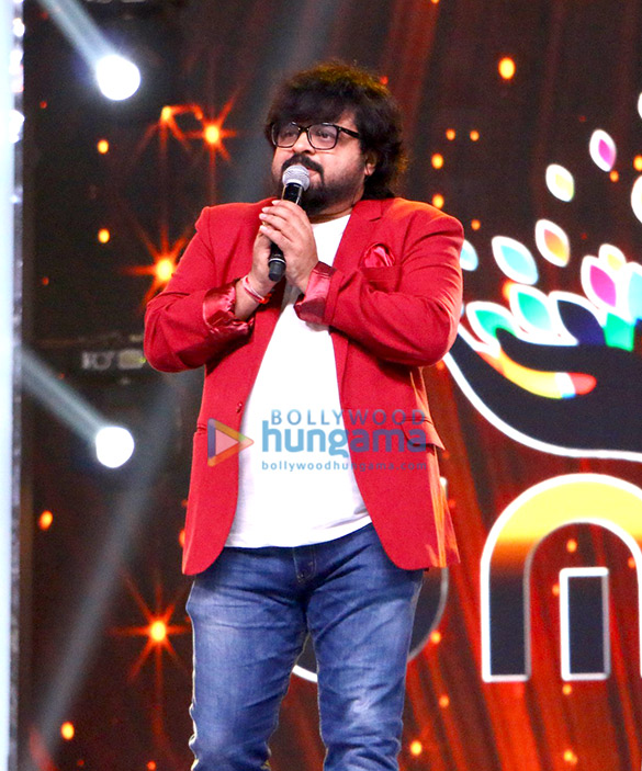 aamir shah rukh amitabh deepika grace umang 2018 23
